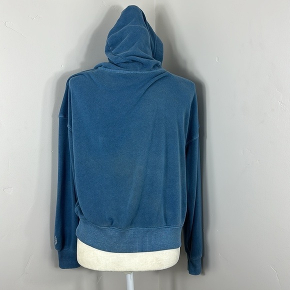Free People Movement Blue Believe it Lace Up Hoddie Cropped Sweatshirt XS - Picture 5 of 10